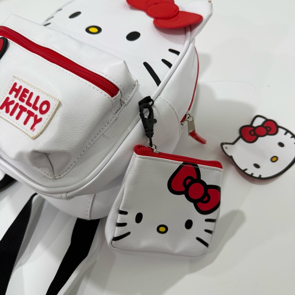 Hello Kitty White and Red Mini Backpack with Bow Accent with Coin Purse Kawaii - Picture 6 of 9